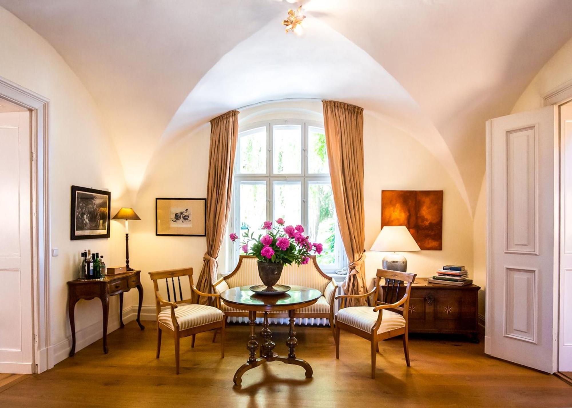 Gutshaus Penzlin Villa Meyenburg  Ngoại thất bức ảnh